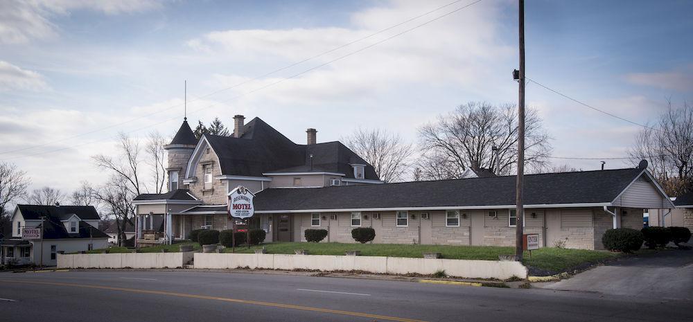 Rosemount Motel Bedford Exterior photo